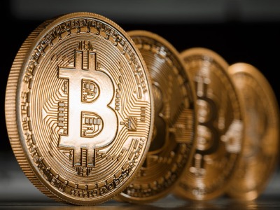 Биткоин стабилизировался около отметки в 6,5 тысячи долларов