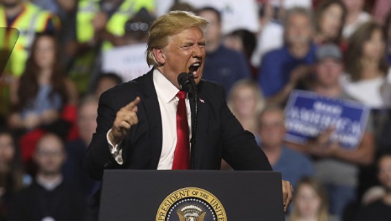 Мы, как полные кретины, платим за все: Трамп вновь критикует Берлин