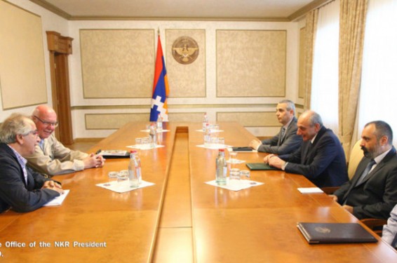 Բակո Սահակյանն ընդունել է Արցախ-Ֆրանսիա բարեկամական շրջանակի անդամ Ժակ Ռեմիյեին