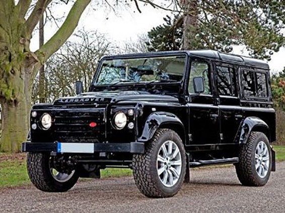 Բրիտանացի միլիարդաստերն ուզում է վերականգնել Land Rover Defender–ի արտադրությունը