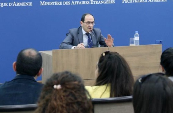 Շավարշ Քոչարյանը «Սփյուռք» ամառային դպրոցի մասնակիցներին է ներկայացրել ղարաբաղյան հիմնախնդրի կարգավորման զարգացումները