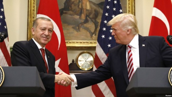 Турецкая делегация едет в США для обсуждения ухудшающихся отношений