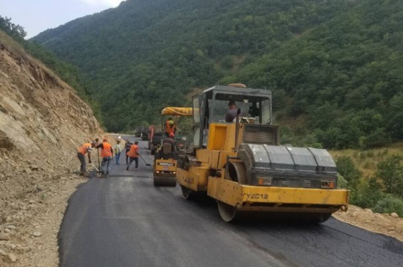 Բարեկարգվում են Արարատի, Վայոց ձորի և Սյունիքի մարզերի մի շարք ճանապարհներ