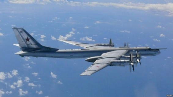 Истребители США перехватили два российских стратегических бомбардировщика