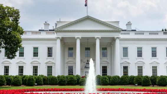 Источник: Трампа информируют о переговорах с Канадой по модернизации НАФТА