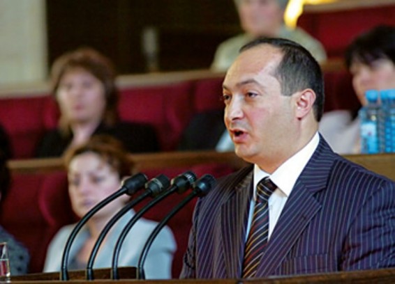 Կատարվածը վնաս է հասցնում պետության հիմքերին. Սպարտակ Մելիքյանը զինված խմբի գործողությունների մասին