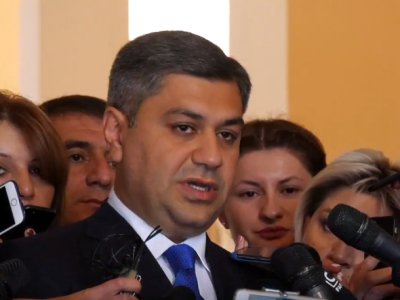 Մաքսայինի նախկին ղեկավար Արմեն Ավետիսյանը երեկ հարցաքննվել է ԱԱԾ քննչական վարչությունում. Վանեցյան