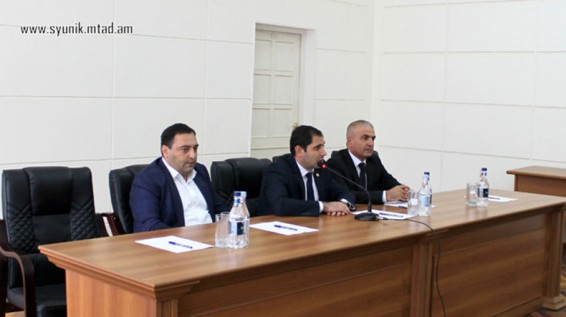 Հունան Պողոսյանը հորդորել է վստահել իրեն