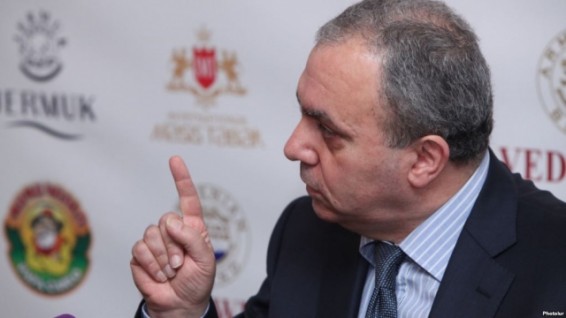 Багратян Пашиняну: От вашего рейтинга через несколько месяцев ничего не останется