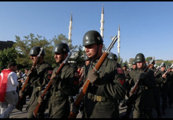 Մի խումբ թուրքեր սպառնացել են սպանել Հունաստան փախած թուրք զինվորականներին