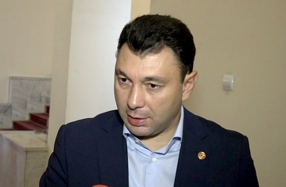 «Ով էշ նրանք փալան». Էդուարդ Շարմազանով