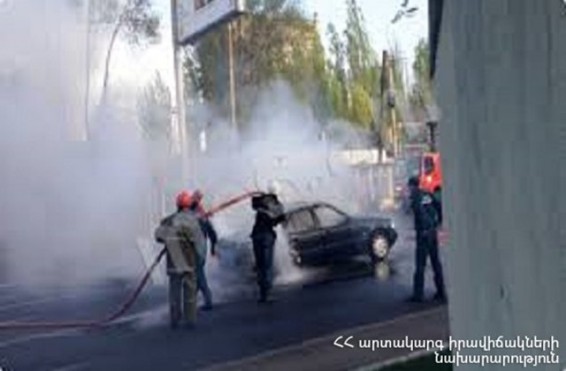 Ալավերդի-Սարահարթ ավտոճանապարհին այրվել է ավտոմեքենա. տուժածներ չկան