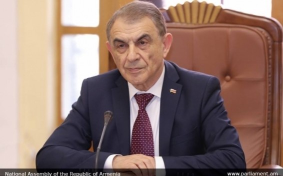 «Ուզում եք նախագծերը տապալե՞ք». Արա Բաբլոյանը՝ պատգամավորներին դիտողություն արեց