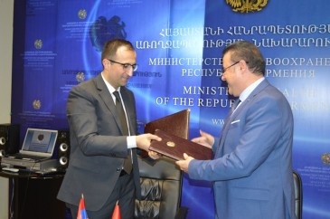 Քուսայ Աուատին և  Արսեն Թորոսյանը քննարկել են բժշկական հաստատությունների կառուցման ստանդարտներ