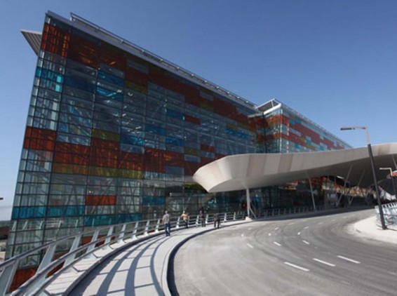 Խարդախության մեղադրանքով հետախուզվող՝ «Զվարթնոց» օդանավակայանում