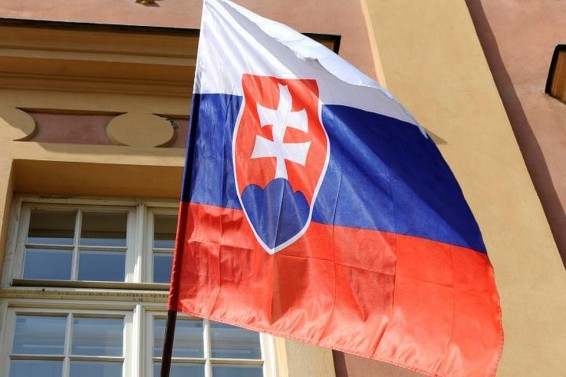 Суд в Словакии арестовал 12 активистов Гринписа