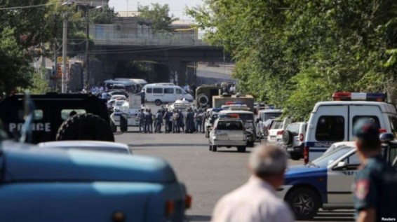 Զինված խմբի հետ քննարկվում են վերջին օրերին բանակցությունների առարկա հանդիսացող այլ հարցեր. ԱԱԾ
