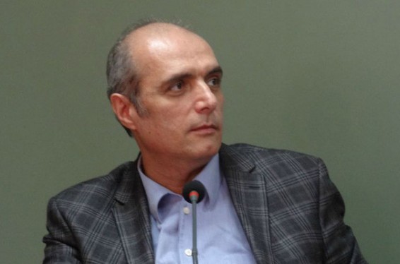 Ավագանու անդամ Լևոն Բարսեղյանին թույլ չեն տվել մտնել Գյումրիի քաղաքապետարան