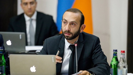 Вице-премьер Армении отправил Мамедъярова к карабахцам
