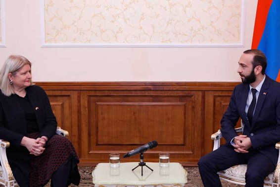Արարատ Միրզոյանն ընդունել է ՀՀ-ում Միացյալ Թագավորության դեսպանին
