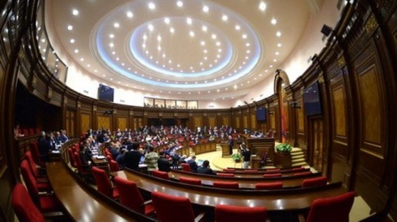 ԱԺ արտահերթ նստաշրջան հրավիրելու մասին Փաշինյանի պահանջին դեռևս երկու պատգամավոր է միացել