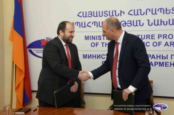 Բնապահպանության նախարարությունը և «Կոկա-Կոլա Հելլենիկ Արմենիա» ընկերությունը փոխըմբռնման հուշագիր են ստորագրել