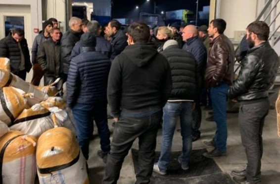 «Ախպեր, մենք մեր 50 կիլոգրամն ենք ուզում… ԱԺ-ում ելույթ ունեցավ. բա դա խոսելու ձև՞ էր». Թուրքիայից ապրանք ներկրող քաղաքացիները՝ Կառավարությանը. 168.am