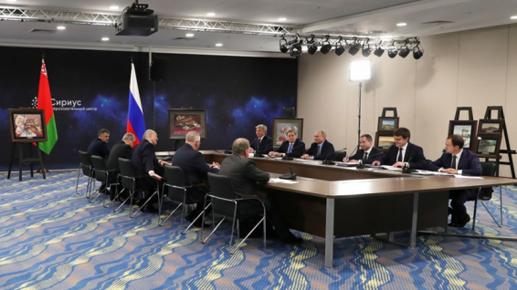 Лукашенко переадресовал вопрос об интеграции народам России и Белоруссии