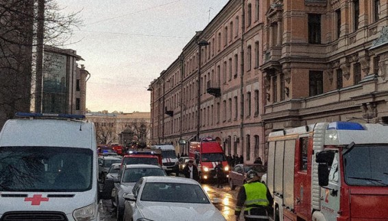 Загорелся ледокол «Урал» в Петербурге