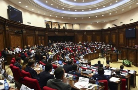 ԱԺ նիստը՝ ուղիղ. օրակարգում է զորակոչից խուսափած քաղաքացիների մասին օրենքում փոփոխություններ կատարելու նախագիծը