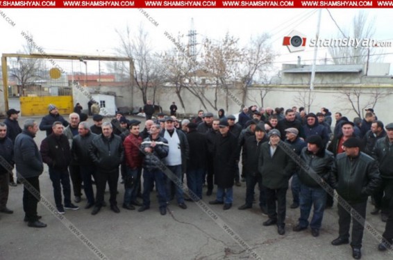 Երևանը սպասարկող 20-ից ավելի երթուղու վարորդներ հրաժարվում են դուրս գալ երթուղի. պատճառը ավտոբուսների խցերում տեղադրված տեսախցիկներն են. shamshyan.com