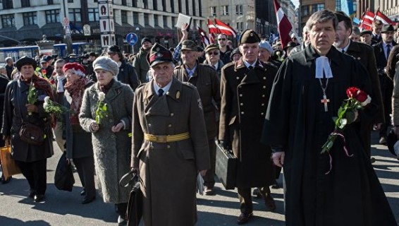 Премьер Латвии призвал министров не участвовать в шествии легионеров СС