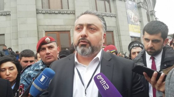 Video.Սա քանդել չի, սա կառուցել ա․ Կենտրոնի թաղապետ