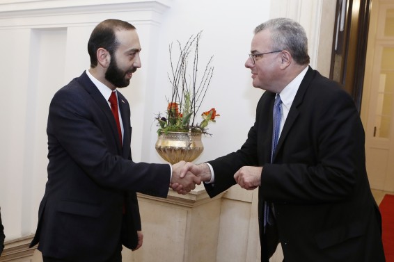 Արարատ Միրզոյանի գլխավորած պատվիրակությունը հանդիպել է Բունդեսթագի նախագահ Վոլֆգանգ Շոյբլեի հետ