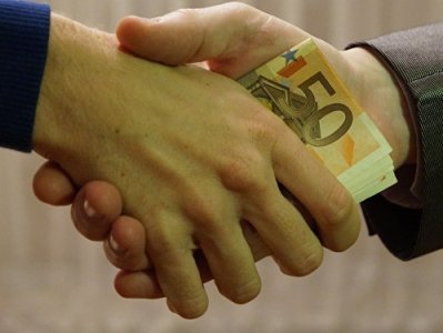 Հռոմի քաղաքային խորհրդի ղեկավարին կոռուպցիայի կասկածանքով կալանավորել են