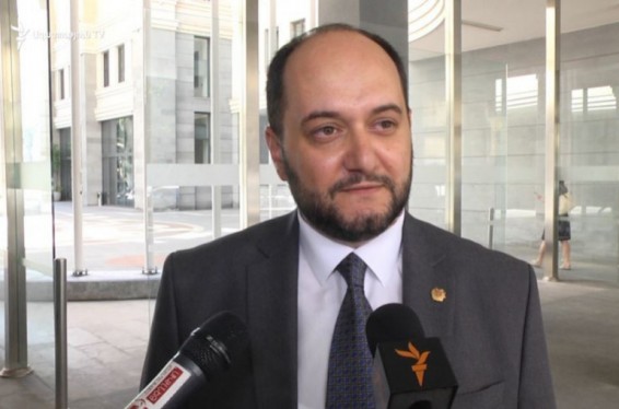 Ամեն ինչ պետք է արվի, որպեսզի չխախտվի աշակերտների կրթության իրավունքը. Արայիկ Հարությունյանը՝ Ավշարի դպրոցի դասադուլի մասին