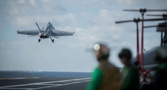Неизвестный устроил взрыв на американской военной базе в Японии