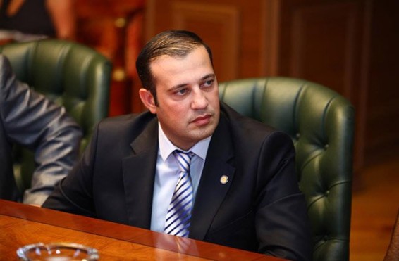 «2018 թվականը թող հռչակեն 1 թիվ, վերացնեն տոմարը և Նիկոլի թվից սկսեն հաշվել». Վահան Բաբայան