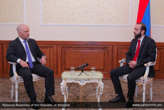 Արարատ Միրզոյանն ընդունել է Հայաստանում Արգենտինայի դեսպանին