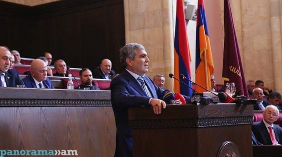 «Տղերք, իմ աչքերը ձեզ վրա են». Արամ Սարգսյանը հիշեց եղբոր խոսքերը