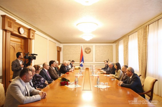 Բակո Սահակյանը «Հայաստան» համահայկական և Թուֆենկյան հիմնադրամների ներկայացուցիչների հետ քննարկել է տարբեր ծրագրերի իրականացումը