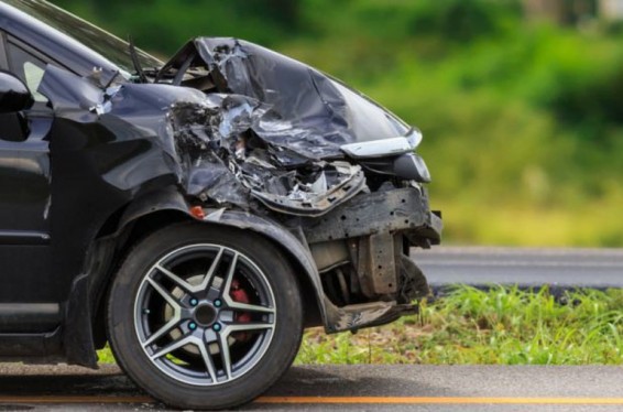 Ավտովթար՝ Երևանի Էրեբունի և Աթոյան փողոցների խաչմերուկում. տուժածը հոսպիտալացվել է