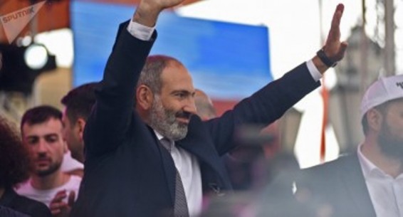 Չսովորող ցիրկ, հանձնված՝ բառադիությանն ու ատելությանը, թշնամանքին ու լկտիությանը, կեղծիքին