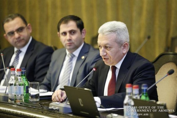 Правительство отклонило проект закона, представленный фракцией “Просвещенная Армения”
