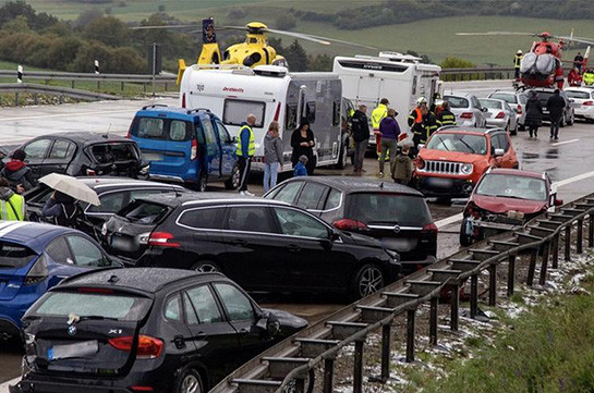 Գերմանիայում միմյանց է բախվել ավելի քան 50 ավտոմեքենա