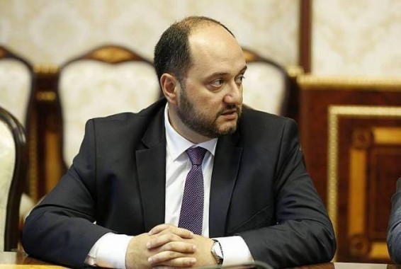 Արայիկ Հարությունյանը կրթության ոլորտում նոր փոփոխություններ է խոստանում