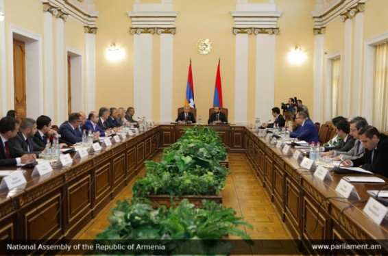 Չկան առանձին Հայաստանի և առանձին Արցախի շահեր, մեր շահերը միասնական են բոլոր ուղղություններով. Արարատ Միրզոյան