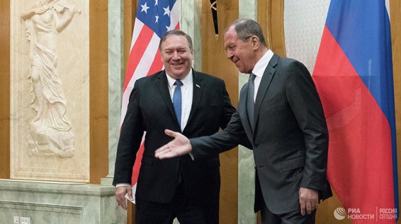 Куда-то делся тот армянин: Лавров объяснил, почему не прокатил Помпео на «Победе» в Сочи