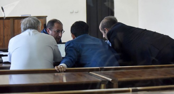 Это психологическое давление на суд: прокуратура обвинила защиту Кочаряна в манипуляциях