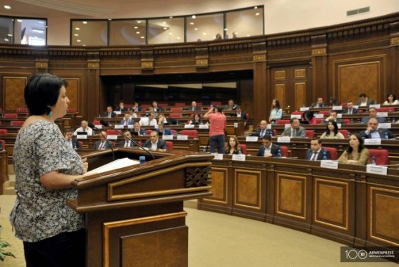 ԱԺ-ն կենսաթոշակների վերաբերյալ ԼՀԿ-ի օրենքի նախագիծը չընդգրկեց լիագումար նիստերի օրակարգում